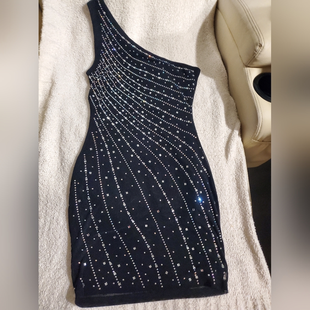 Lovely Day Black & Silver Asymmetrical One-Shoulder Cocktail Dress Small